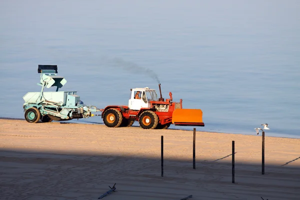 Strand schoonmaken — Stockfoto