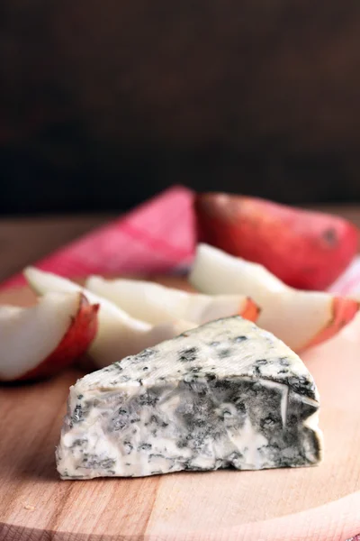 Blauwe kaas en peren — Stockfoto