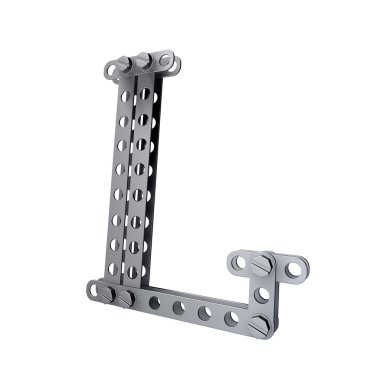 Perçinler ve vidalar ile metalik harf (L)