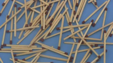 trombones couleurs assorties.