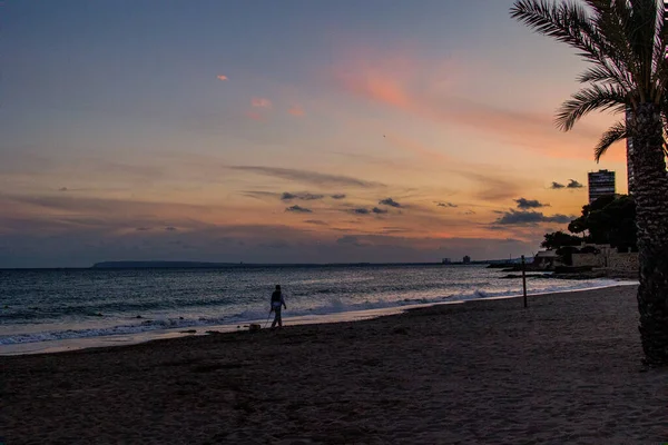 Hermoso Pintoresco Atardecer Playa Ciudad Española Alicante —  Fotos de Stock