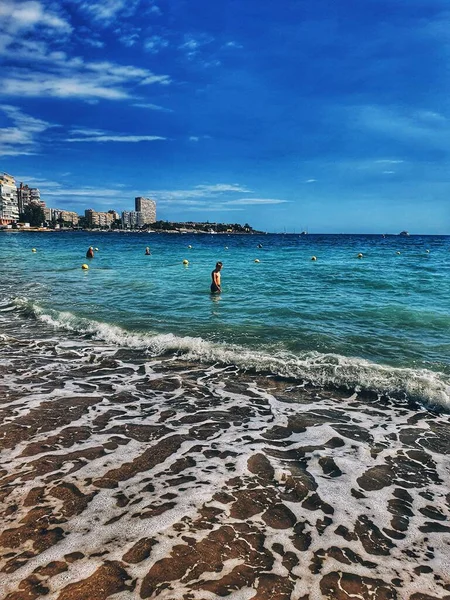 Prachtige Zomer Strand Landschap Spaanse Stad Alicante Een Zonnige Dag — Stockfoto
