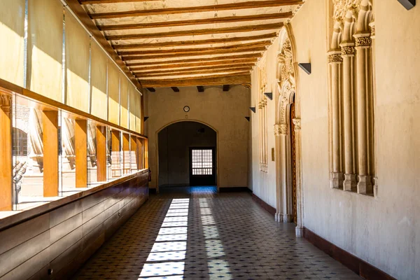 Gyönyörű Nagy Történelmi Saragossa Spanyolország Egy Meleg Napos Nap Belül — Stock Fotó