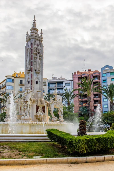 Ilık Bir Yaz Günü Alicante Spanya Güzel Luceros Meydanı — Stok fotoğraf