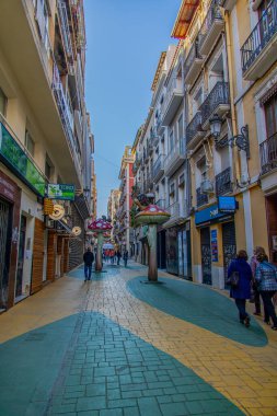 Sicilya 'da yaz günü mantarları olan ilginç ve ünlü bir cadde.