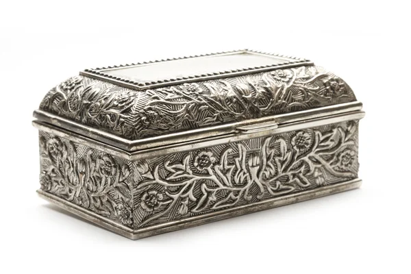 Gesloten zilveren koffer — Stockfoto