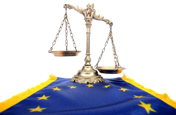 Escalas de justiça e Bandeira da União Europeia — Fotografia de Stock
