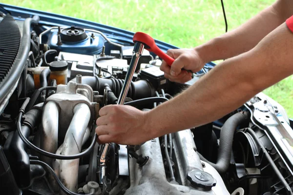 Auto reparaties proces — Stockfoto