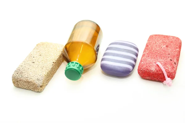 Различные средства гигиены - пемза, мыло и лосьон — стоковое фото