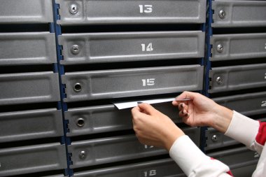 numaralı posta kutuları kümesi