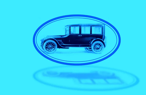 Emblema de um velho carro clássico — Fotografia de Stock