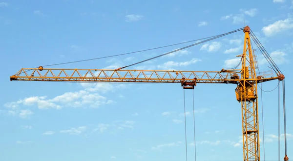 Guindastes de construção — Fotografia de Stock