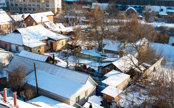 ถนนในเม องท านปกคล วยห มะส ขาวในฤด หนาว — ภาพถ่ายสต็อก