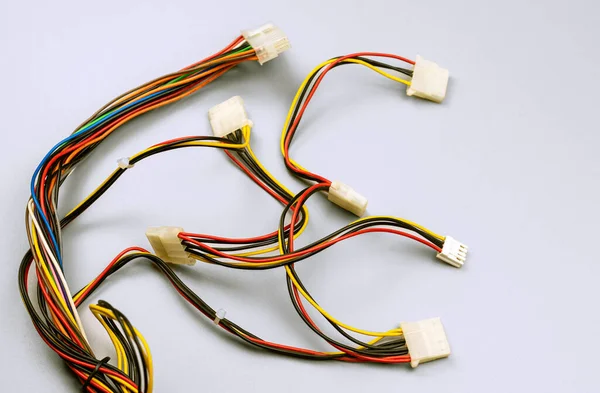 Conectores Com Fios Cores Diferentes Para Alimentar Vários Componentes Computador — Fotografia de Stock