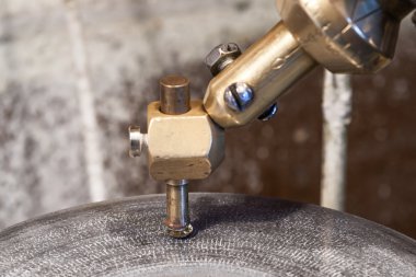 kesme taş citrine işlemidir. tipi kesme - Portekizce