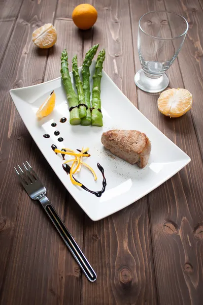 Fillet of pork with asparagus — Stock Photo, Image