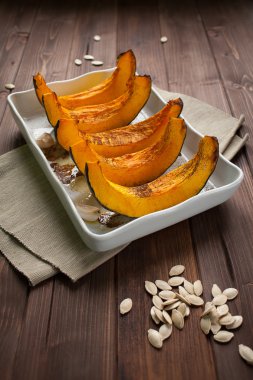 Fırında kabak dilim