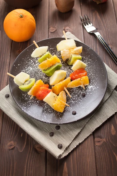 Fruit skewers — Stock Photo, Image