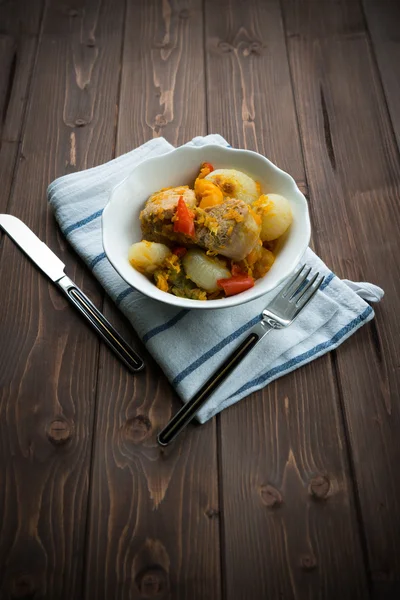 Varkenshaasje met groenten — Stockfoto