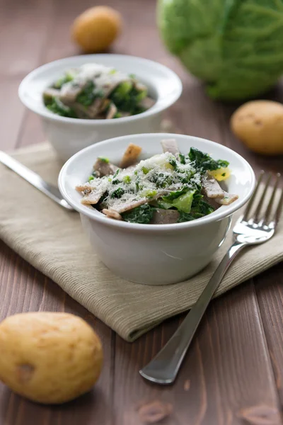 Pizzoccheri - Tagliatelle aus Buchweizen — Stockfoto