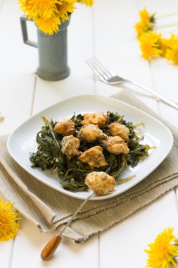 Meyilli karahindiba'nın çiçek