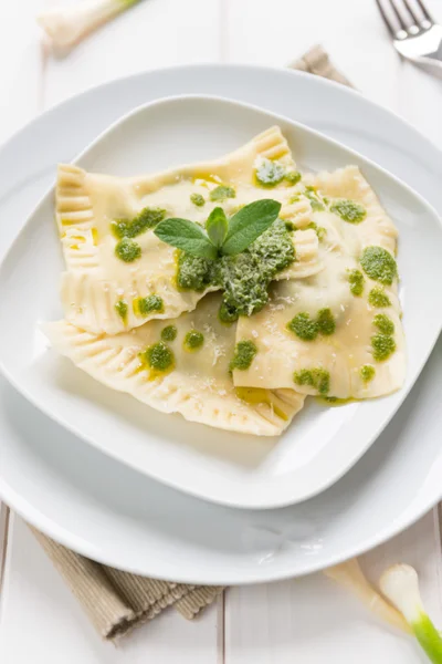 Ravioli con hierbas — Foto de Stock