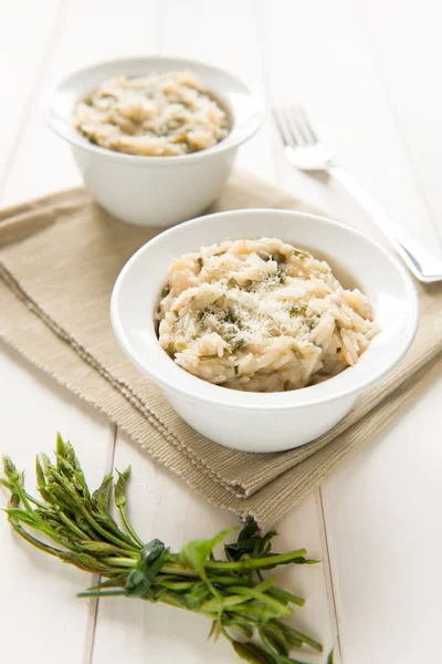 Risotto with hops — Stock Photo, Image