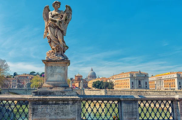 Rom - Sant'Angelos bridge — Stockfoto