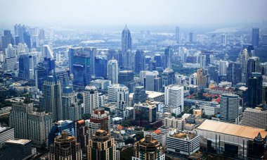 Bangkok 'un modern ofis binalarının hava manzarası, Bangkok' taki apartman dairesi, BKK, Tailand