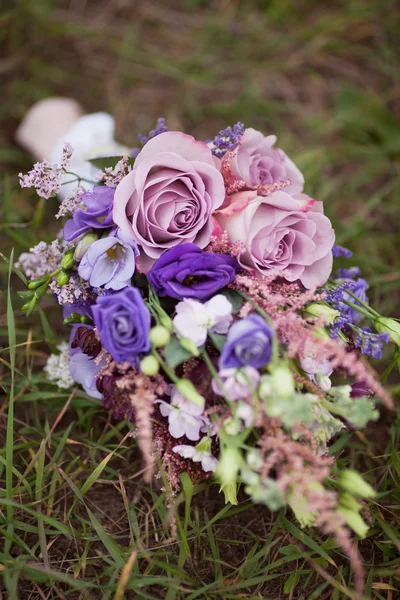 Blauw-wit bruiloft boeket — Stockfoto