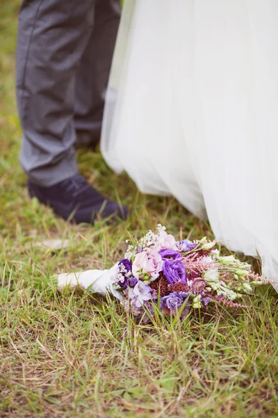 Blauw-wit bruiloft boeket — Stockfoto