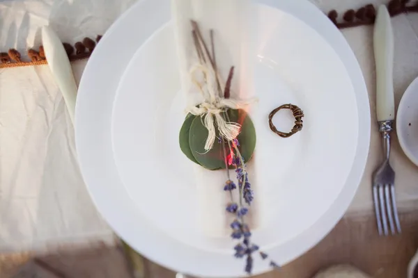 Wedding table in the park — Stock Photo, Image