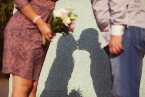 Shadows of the bride and groom — Stock Photo, Image