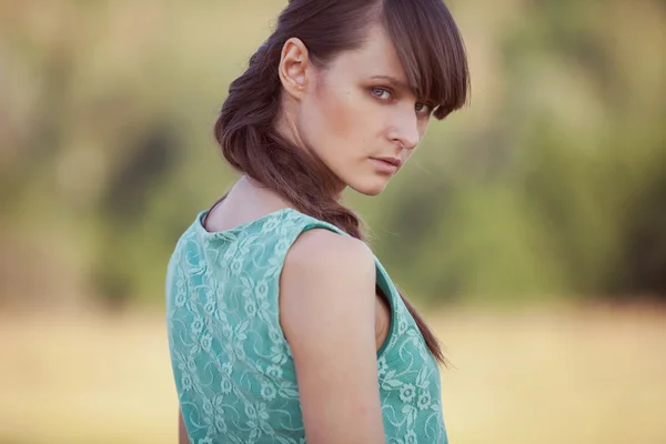 Brunette woman — Stock Photo, Image