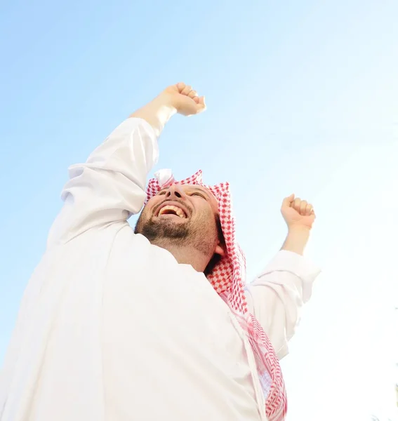 Portrett Arabisk Mann Alene Unge Mann – stockfoto