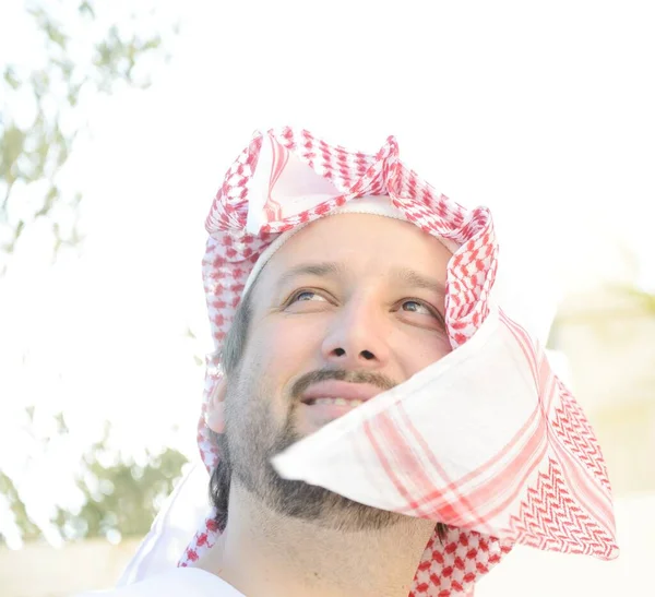 Porträtt Arabiska Mannen Ensam Unge Man — Stockfoto