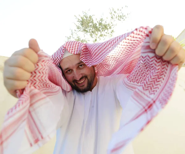 Porträtt Arabiska Mannen Ensam Unge Man — Stockfoto