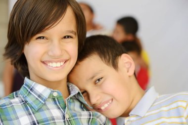 Aktif Arap insanlar gerçek hayatta poz veriyorlar.