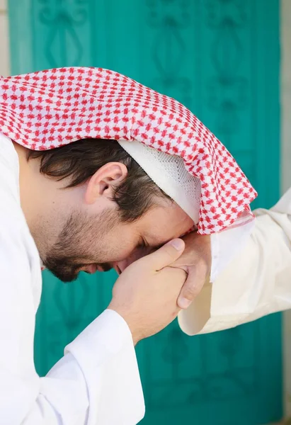 Arábiai muszlim férfi portréja a való életben — Stock Fotó