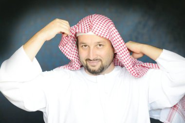 Aktif Arap insanlar gerçek hayatta poz veriyorlar.