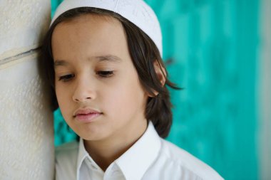 Aktif Arap insanlar gerçek hayatta poz veriyorlar.