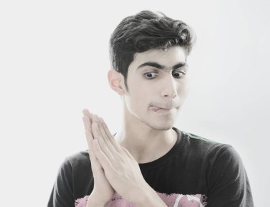 Yalnız Arap çocuk portresi . 