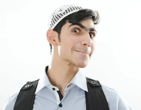 Arabski nastolatek sam. wysoka jakość — Zdjęcie stockowe
