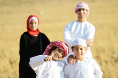 Doğadaki Arap ailesi