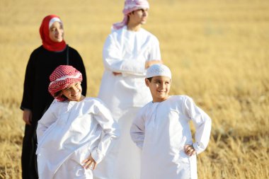 Doğadaki Arap ailesi