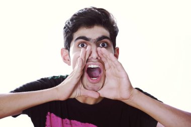 Yalnız Arap çocuk portresi . 