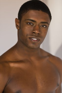 Siyah adam.