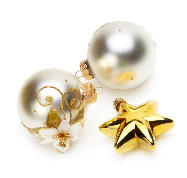 Bolas de Navidad y estrellas aisladas — Foto de Stock