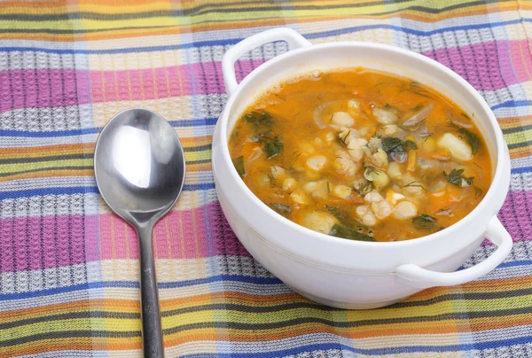 Zupa grochowa w misce — Zdjęcie stockowe