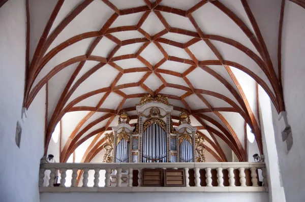 Wnętrze kościoła gotyckiego w Transylwanii prejmer — Zdjęcie stockowe